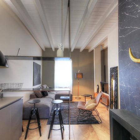 קליארי Urban Central Suites מראה חיצוני תמונה