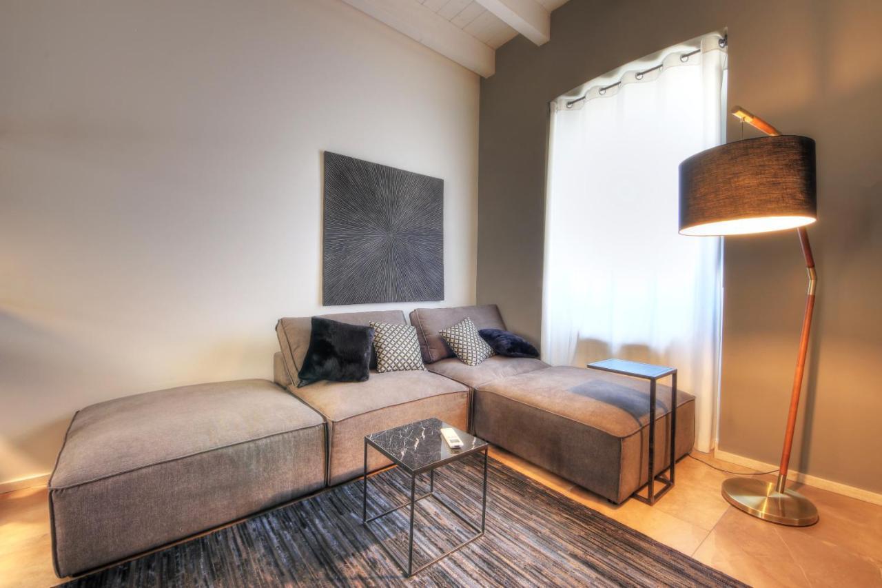 קליארי Urban Central Suites מראה חיצוני תמונה
