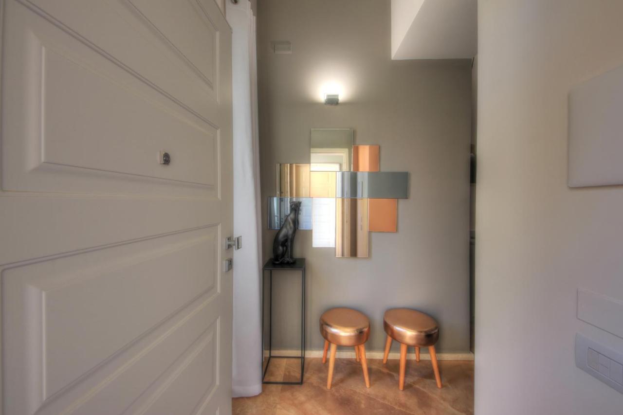 קליארי Urban Central Suites מראה חיצוני תמונה