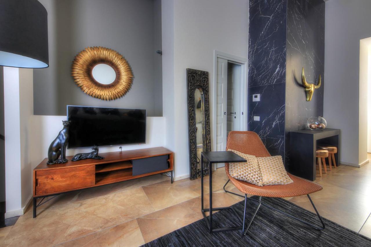 קליארי Urban Central Suites מראה חיצוני תמונה