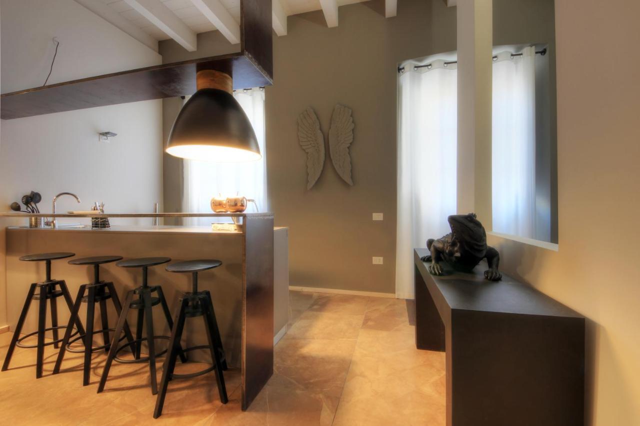 קליארי Urban Central Suites מראה חיצוני תמונה
